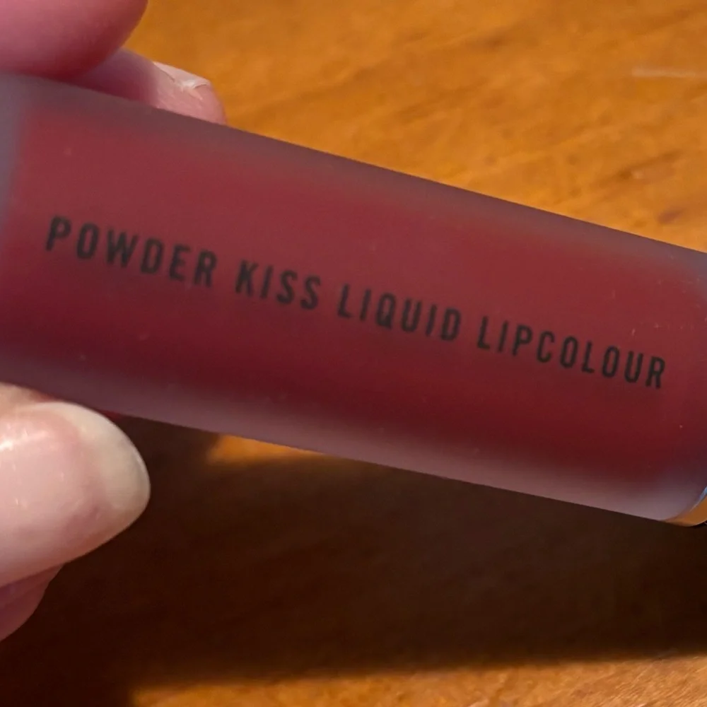 MAC Powder Kiss Liquid Lipcolour Fashion Sweetie